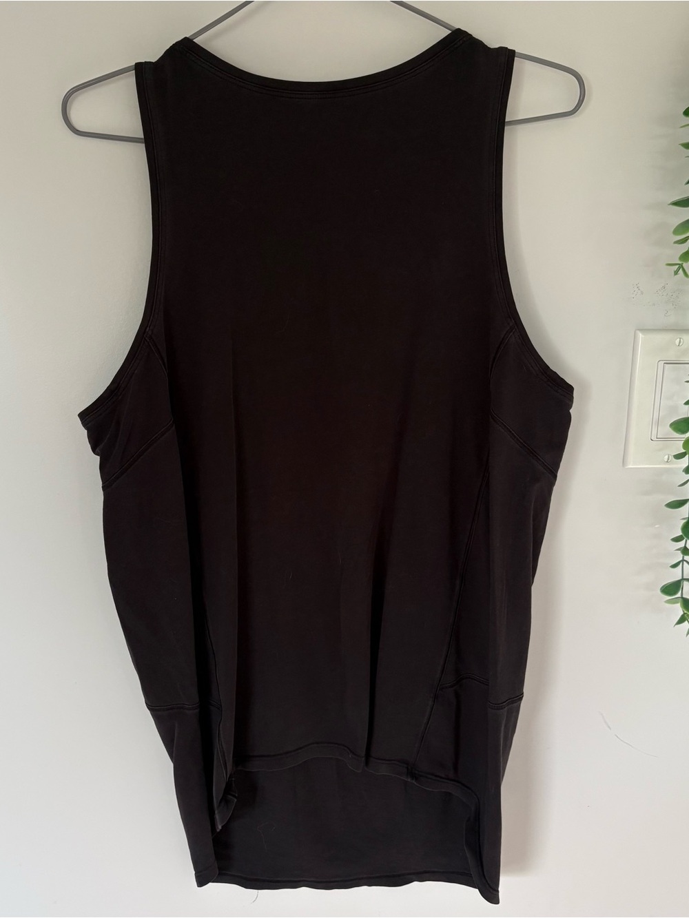 Lululemon High Neck Activewear Tank Top Curved Hem Black Size 10